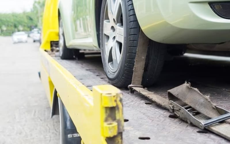 Guincho 24 horas: como funciona e como acionar no Seguro Auto?